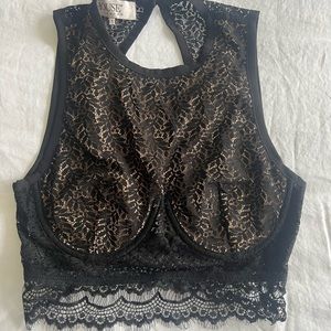 NWOT House of CB crop top
